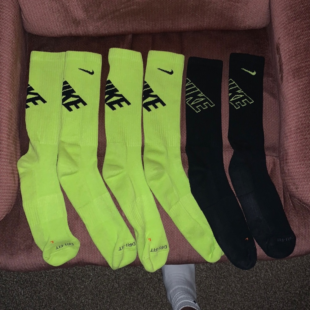 Nike Mens Socks Black/Green size XL 12-15